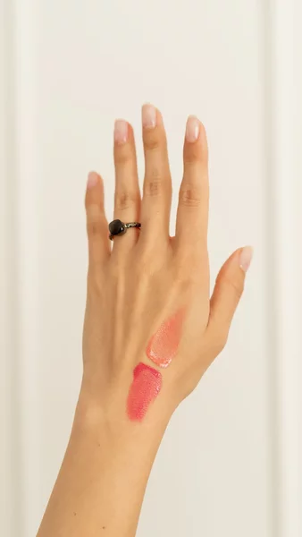 On-the-Go Liquid Blush, fard de obraz cremos cu aplicator